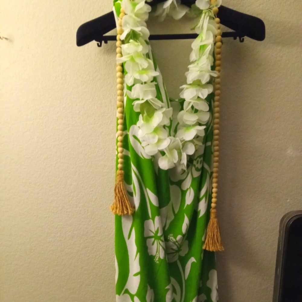 VINTAGE GREEN HIBISCUS SARONG